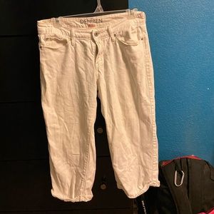 Levi Capri jeans